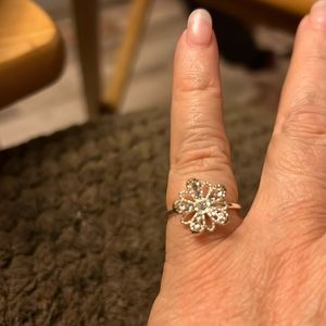 Shiny Silver ring size 7